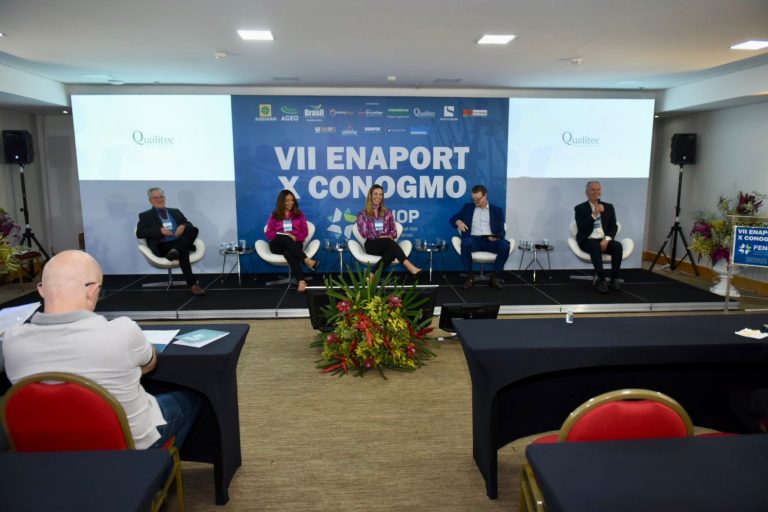 Read more about the article X CONOGMO finaliza evento da FENOP com debates sobre trabalho portuário