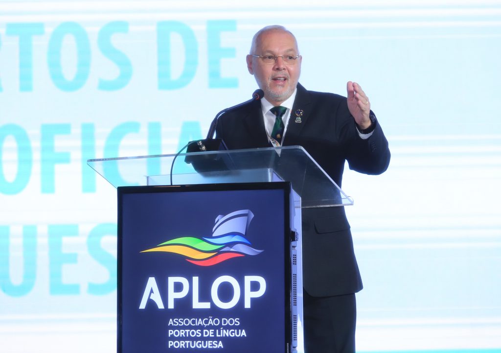 Leia mais sobre o artigo Sérgio Aquino é eleito presidente da APLOP