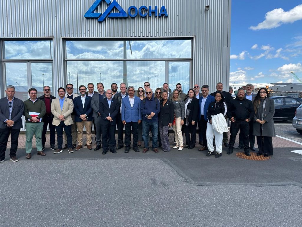 Leia mais sobre o artigo Comitiva parte para Europa em busca da Certificação Internacional de Modelos de Gestão do Trabalho Portuário