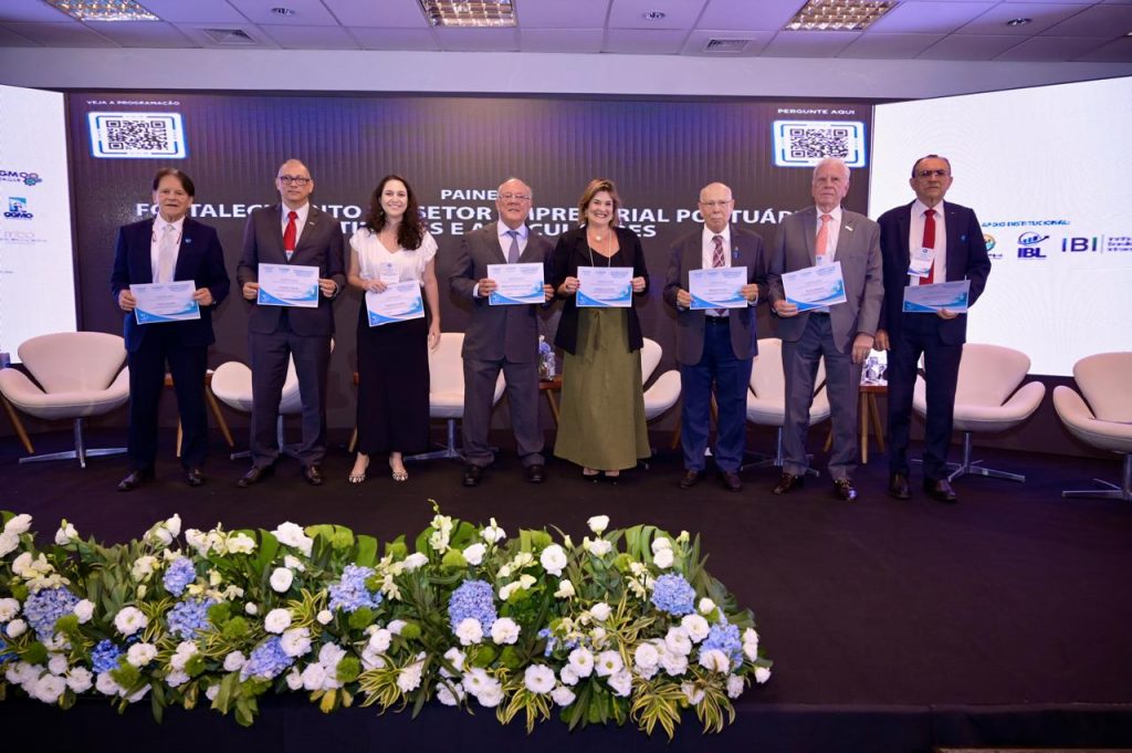 Leia mais sobre o artigo Fortalecimento do setor empresarial portuário é tema do painel 3 do IX ENAPORT