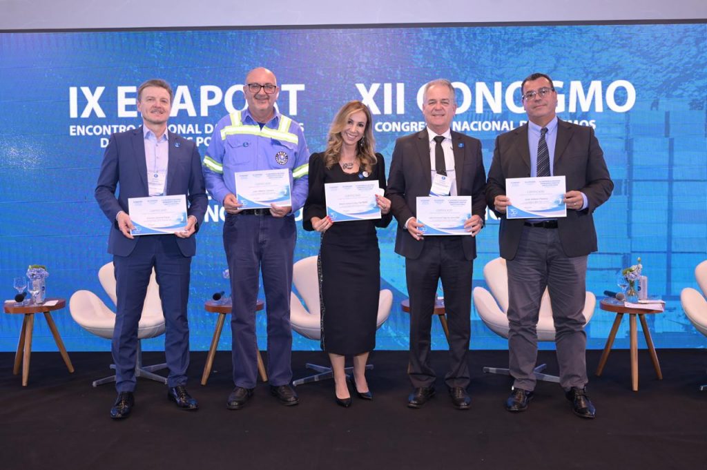 Leia mais sobre o artigo O trabalho portuário e seus desafios no painel 7 do XII CONOGMO