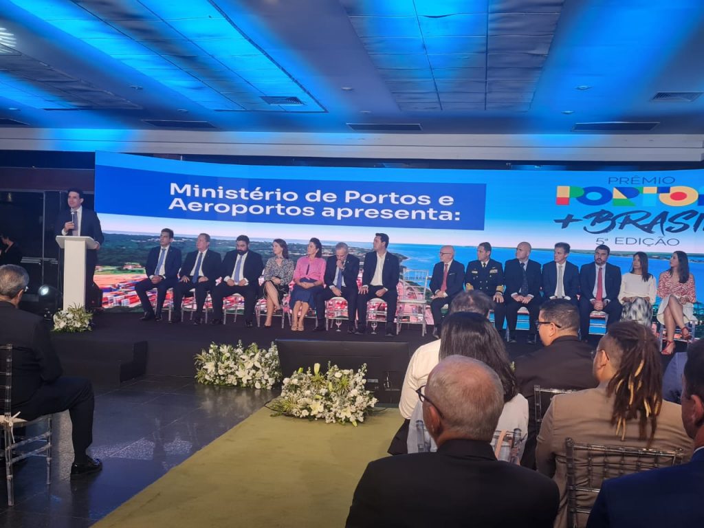 Leia mais sobre o artigo Premiação Portos+Brasil conta com presença da FENOP